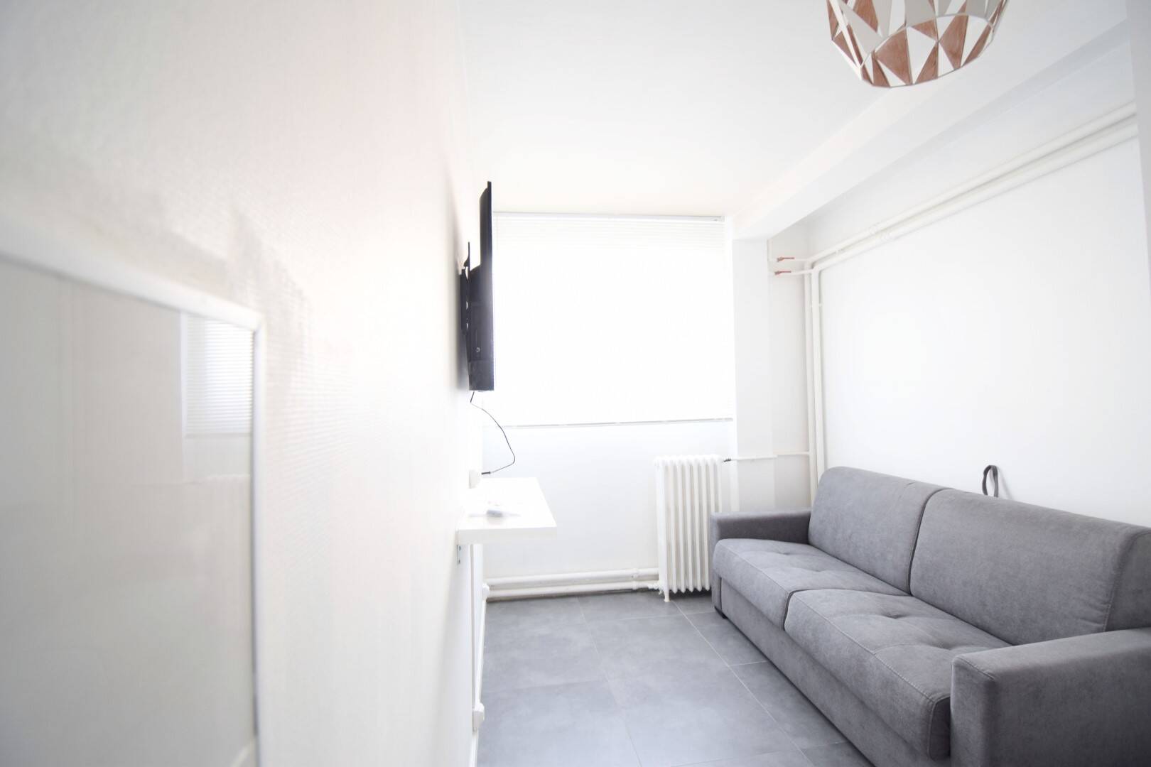 Maison à louer, 12m², LEVALLOIS PERRET