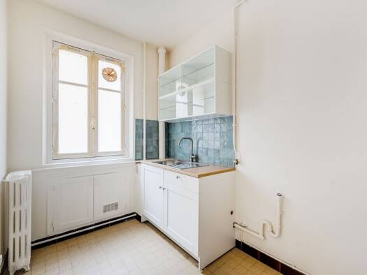 Appartement à louer 1 650 € 2 pièces 1 chambre 49,69 m² 1er étage Goutte d'Or-Château Rouge Paris 18ème arrondissement 75018