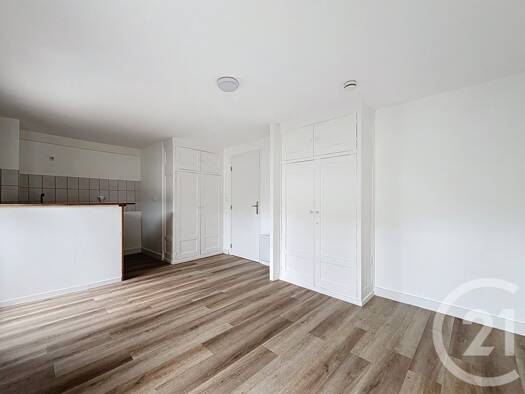 Appartement à louer 320 € 1 pièce 20 m² 2ème étage Argentan 61200