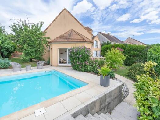 Maison à vendre 599 000 € 8 pièces 5 chambres 212 m² 665 m² de terrain Sud Triel-sur-Seine 78510