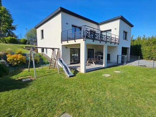 Maison à vendre 399 000 € 6 pièces 5 chambres 152 m² 734 m² de terrain Rosnoën 29590