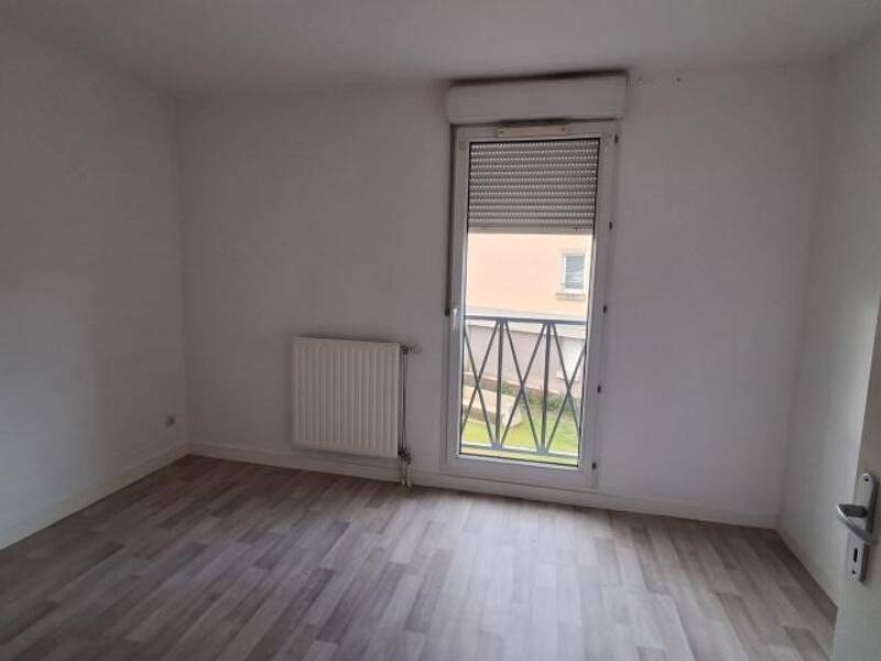 Maison à louer, 72m², UNIEUX