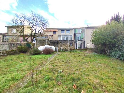 Maison à vendre 215 000 € 9 pièces 7 chambres 203 m² 657 m² de terrain Vernoux-en-Vivarais 07240