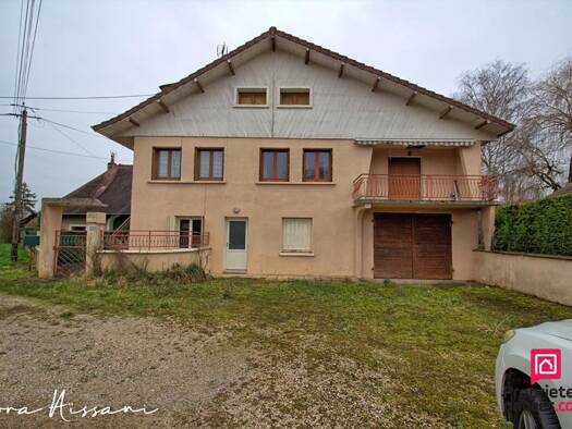 Immeuble à vendre 110 000 € 60 m² Chamblay 39380