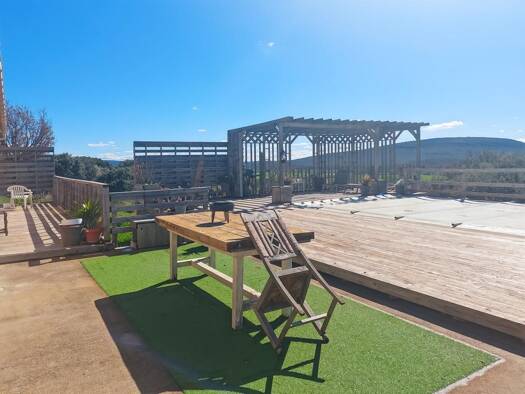 Villa à vendre 358 000 € 4 pièces 3 chambres 147 m² 5 516 m² de terrain La Verdière 83560