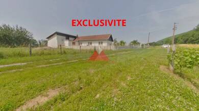 Maison de plain-pied à vendre 180 000 € 3 pièces 2 chambres 60,5 m² 2 213 m² de terrain Pannessières 39570
