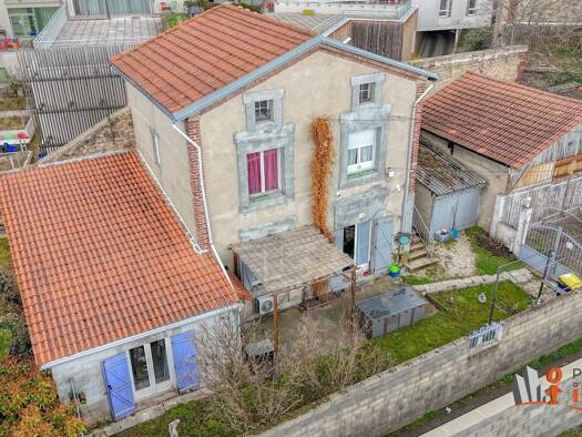Maison à vendre 200 000 € 5 pièces 3 chambres 109 m² 210 m² de terrain Saint-Étienne 42000