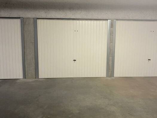 Parking à vendre 33 000 € 17 m² République Nantes 44200