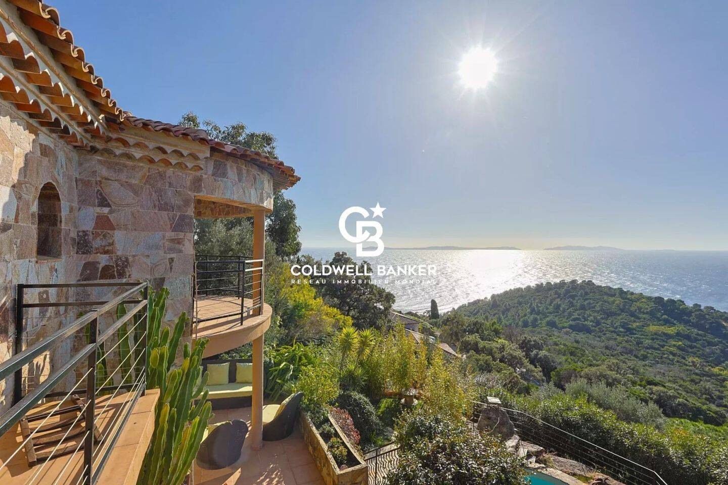 Maison à vendre, 386m², RAYOL CANADEL SUR MER