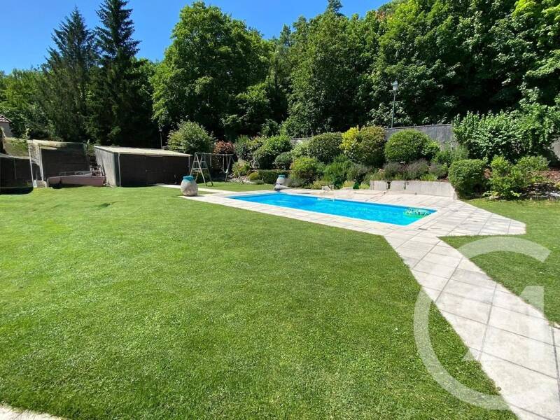 Maison à vendre, 290m², VALLANGOUJARD