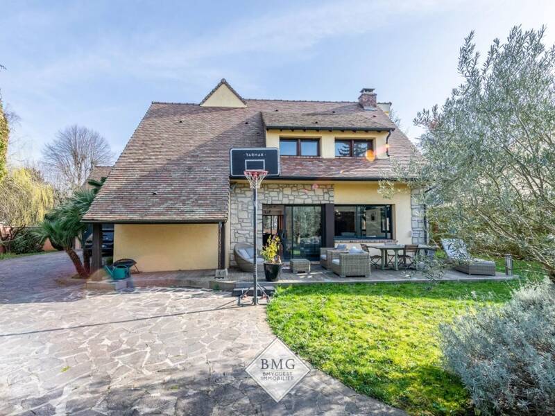 Maison à vendre, 243m², THIAIS