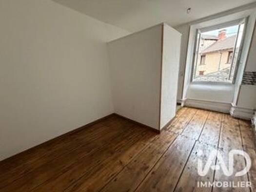 Appartement à vendre 30 000 € 1 pièce 13 m² Étage 2/3 Ax-les-Thermes 09110
