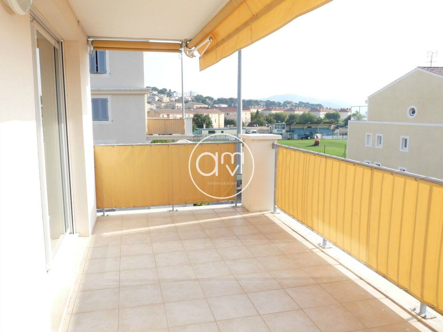 Maison à louer, 64m², HYERES