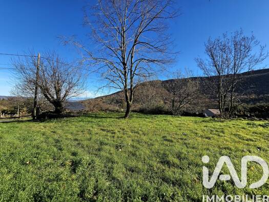 Terrain constructible à vendre 69 500 € 845 m² de terrain Rochessauve 07210