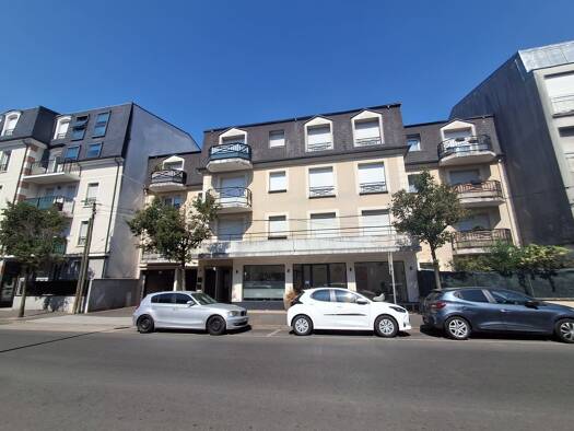 Appartement à louer 1 195 € 3 pièces 2 chambres 66,57 m² Étage 1/3 Mairie Rouxel-Sud Est Pontault-Combault 77340