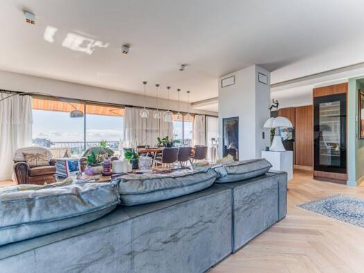 Appartement à vendre 1 299 000 € 5 pièces 4 chambres 141 m² Étage 3/3 Fabron Nice 06200