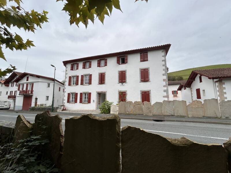Maison à louer, 41m², AINHOA