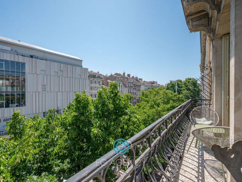 Maison à louer, 212m², MARSEILLE 1ER