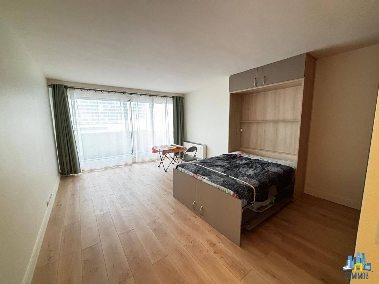Maison à louer, 38m², COURBEVOIE