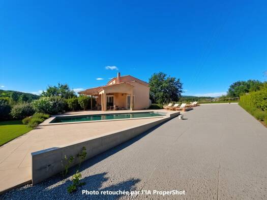 Maison à vendre 549 000 € 7 pièces 5 chambres 218 m² 19 170 m² de terrain Niozelles 04300