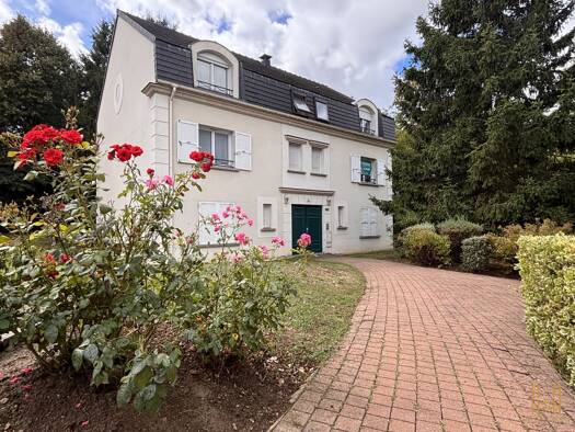 Appartement à vendre 223 000 € 3 pièces 2 chambres 67 m² 2ème étage Bois-d'Arcy 78390