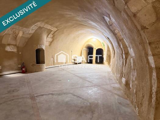 Local commercial à vendre 140 000 € 180 m² de surface de vente Centre Ville Bourges 18000