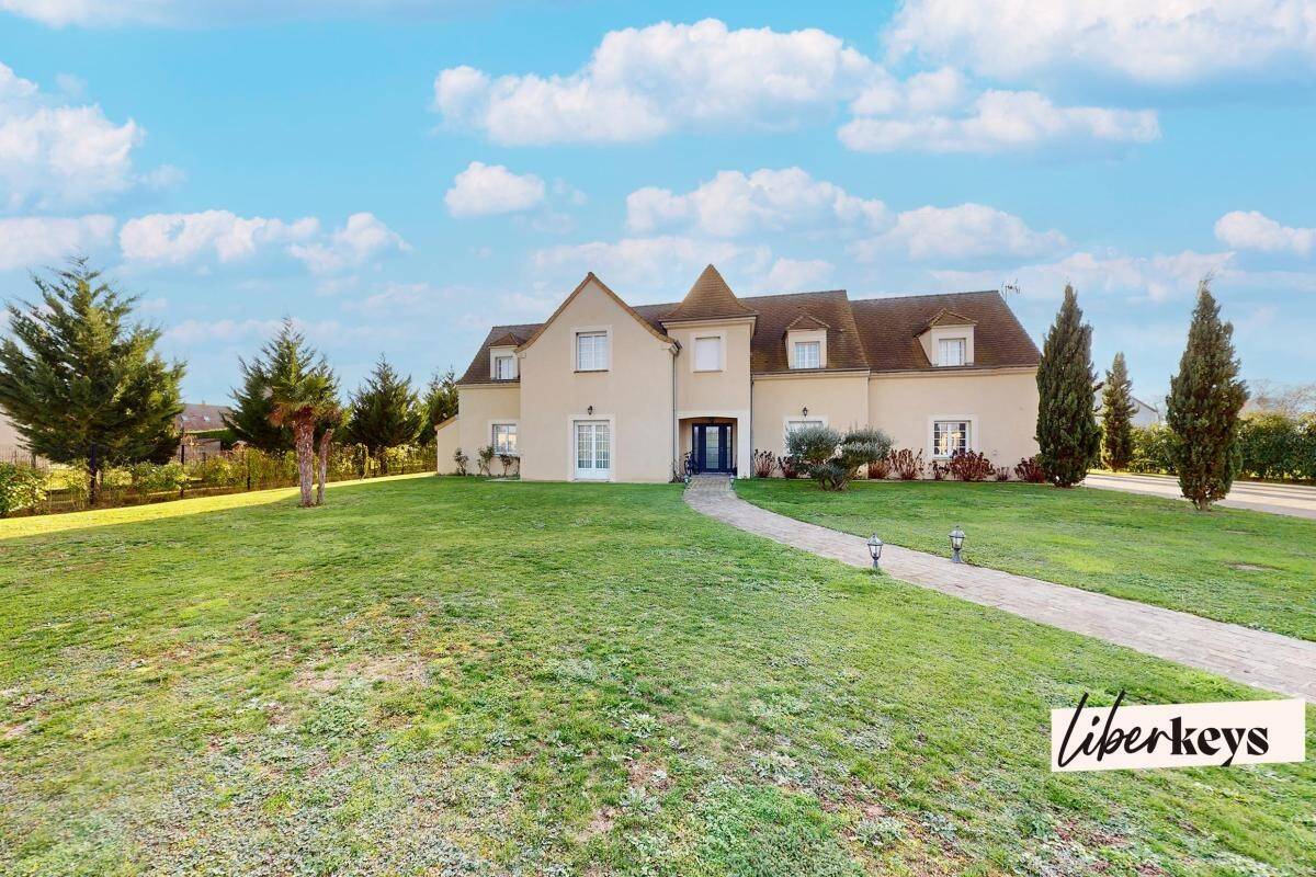 Maison à vendre, 330m², LOUVILLIERS EN DROUAIS