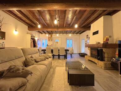 Maison à vendre 199 990 € 6 pièces 5 chambres 167 m² 191 m² de terrain Villette sur Ain 01320