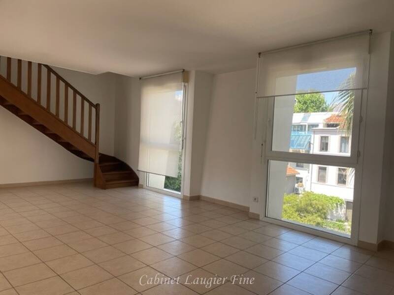 Maison à louer, 117m², MARSEILLE 8E