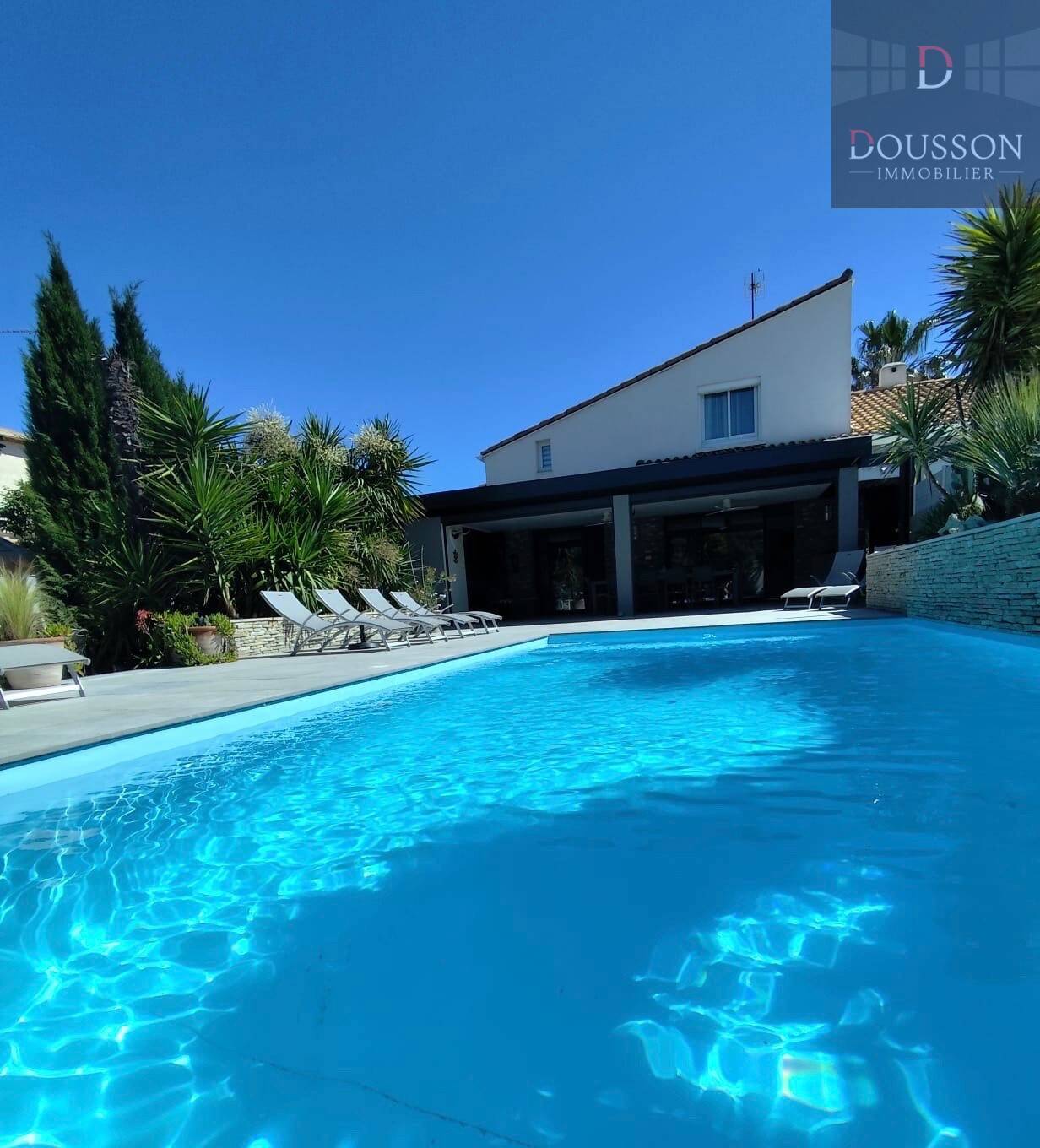 Maison à vendre, 200m², SAINT LAURENT D'AIGOUZE