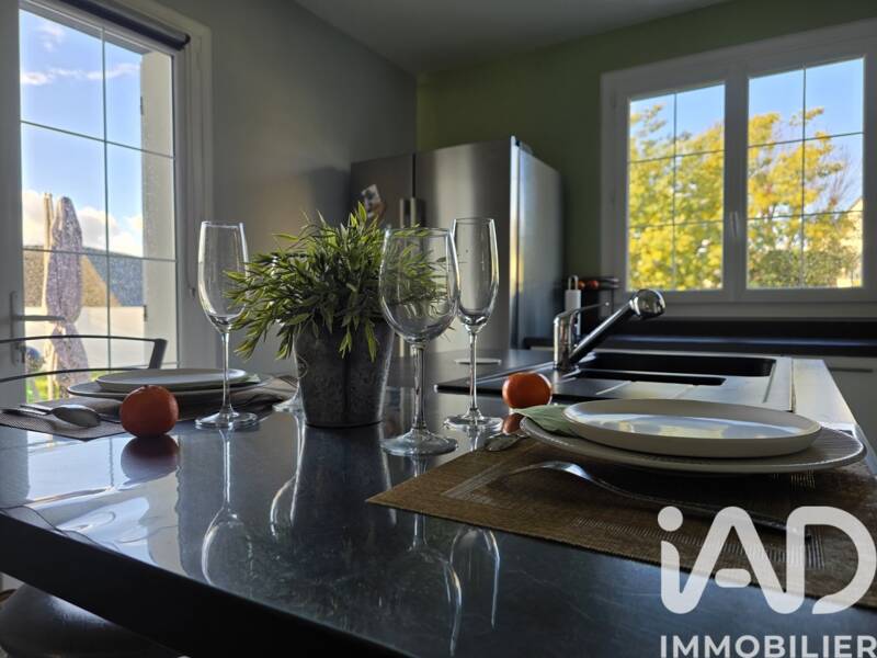 Maison à vendre, 162m², SAINT JEAN DE LINIERES