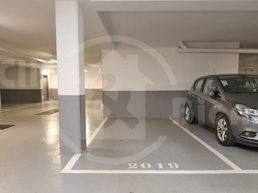 Parking à louer 91 € 12 m² Les Arcades Viroflay 78220