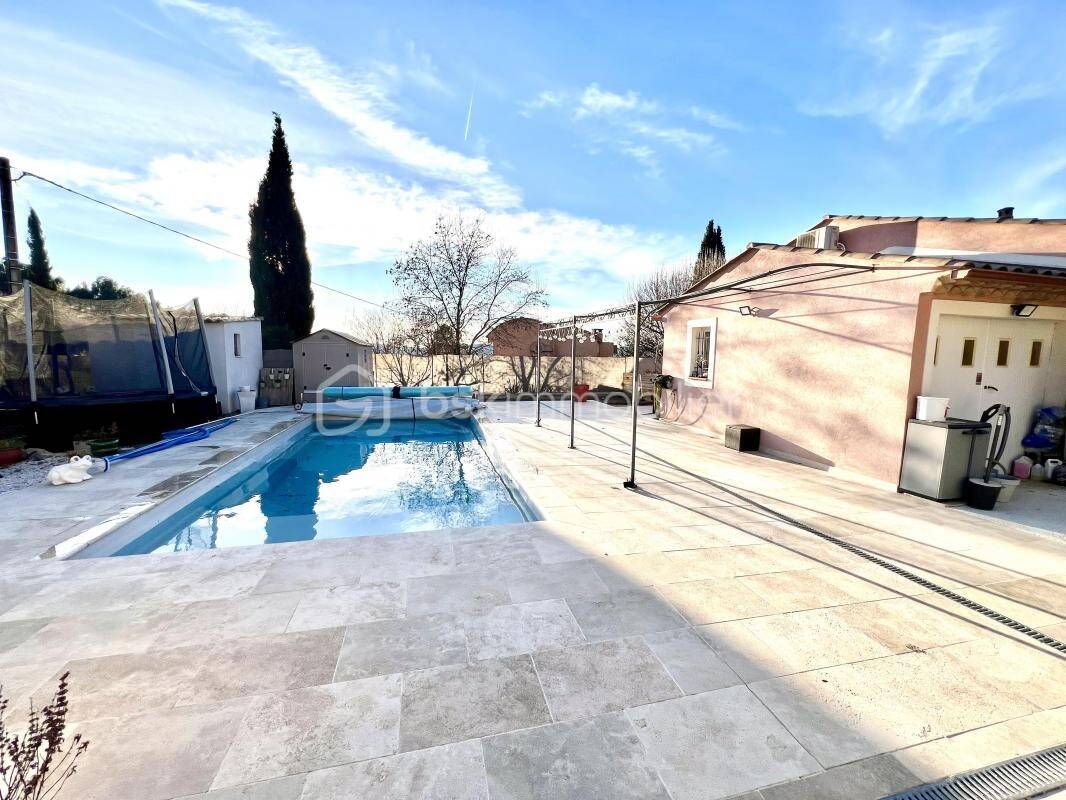 Maison à vendre, 115m², VILLECROZE