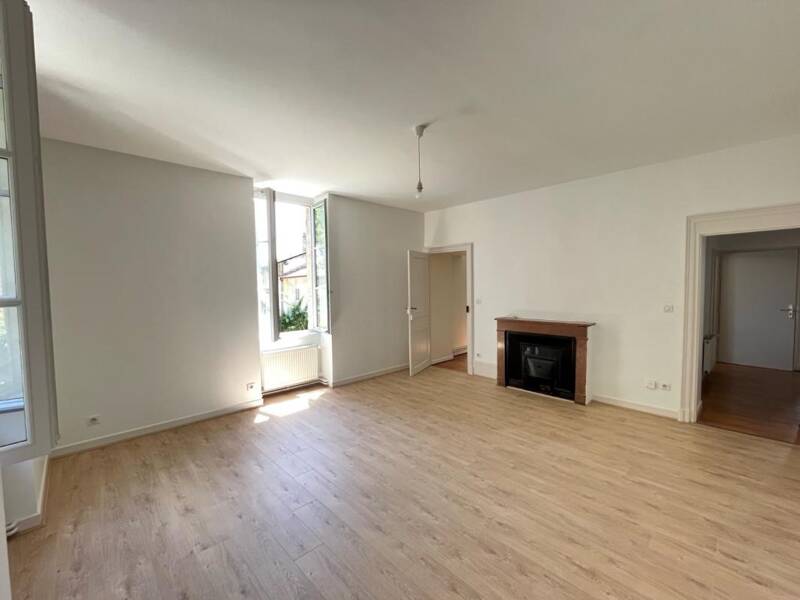 Maison à louer, 103m², VILLIEU LOYES MOLLON