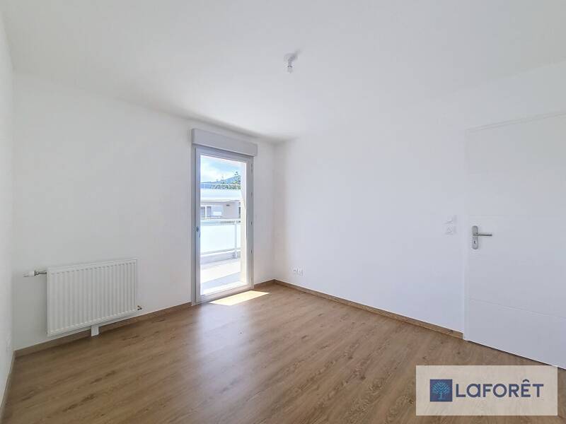 Maison à louer, 46m², SAINT GENIS POUILLY