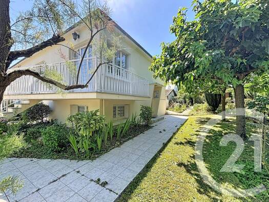 Maison à vendre 240 000 € 7 pièces 3 chambres 129,85 m² 591 m² de terrain Saint-Cyr-sur-Loire 37540
