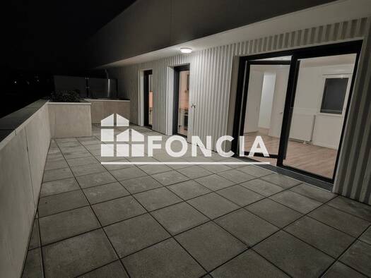 Appartement à louer 1 050 € 2 pièces 1 chambre 54 m² Étage 5/6 Tassigny-Leclerc Centre Lagny-sur-Marne 77400