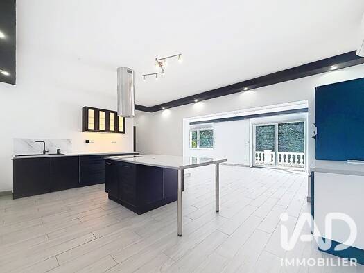 Maison à vendre 255 000 € 4 pièces 2 chambres 135 m² 871 m² de terrain Lotissement Langenberg-Cité Riviera Hombourg-Haut 57470