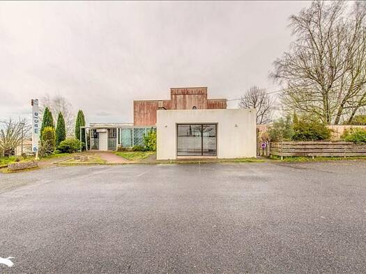 Immeuble à vendre 460 000 € 293 m² Sallebœuf 33370