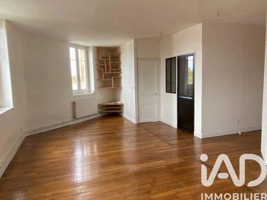 Appartement à louer 712 € 2 pièces 1 chambre 62 m² Étage 3/3 Beaumont-Vauquois Orléans 45000