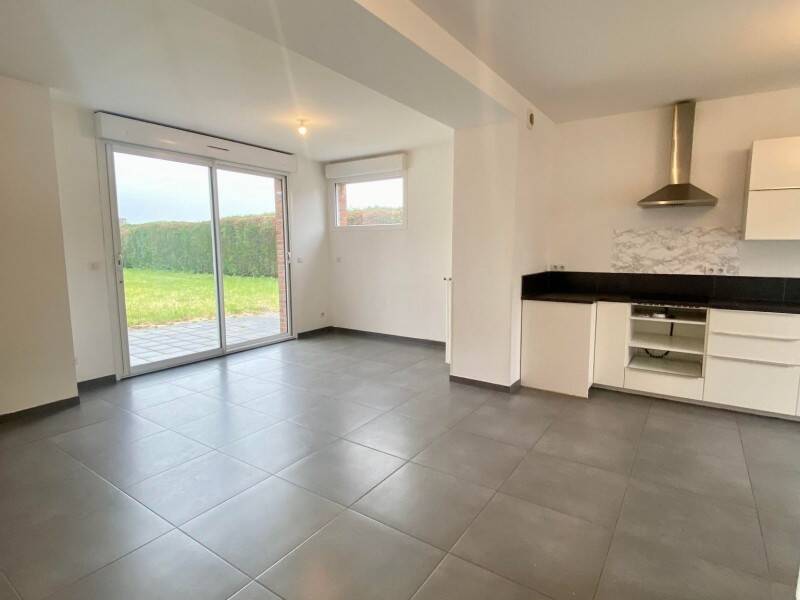 Maison à louer, 128m², SANTES