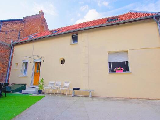 Maison à vendre 145 000 € 3 pièces 2 chambres 97 m² 592 m² de terrain Le Mesnil-Saint-Firmin 60120