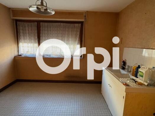 Appartement à vendre 65 000 € 3 pièces 2 chambres 65,2 m² 1er étage Centre Ville-Chavanne-Hypercentre Saint-Chamond 42400