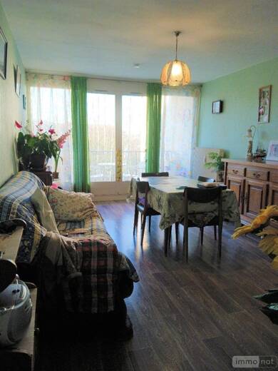 Appartement à vendre 53 805 € 3 pièces 2 chambres 64 m² Bar-sur-Seine 10110