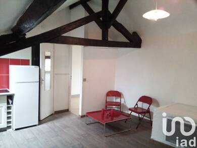 Appartement à vendre 55 000 € 2 pièces 1 chambre 30 m² Dernier étage, Étage 3/3 Reuil-en-Brie 77260
