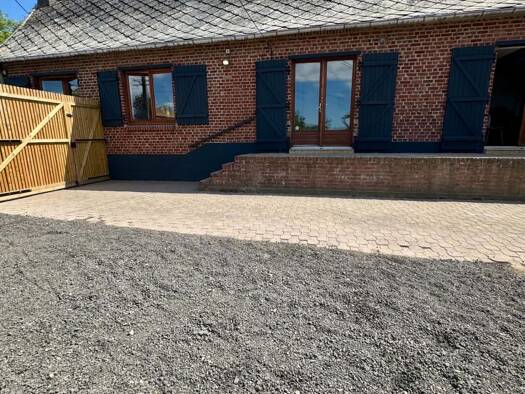 Maison de plain-pied à vendre 126 000 € 5 pièces 2 chambres 95 m² 992 m² de terrain Hézecques 62310