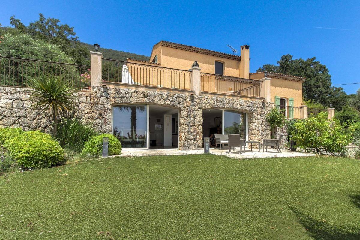 Maison à vendre, 250m², GATTIERES