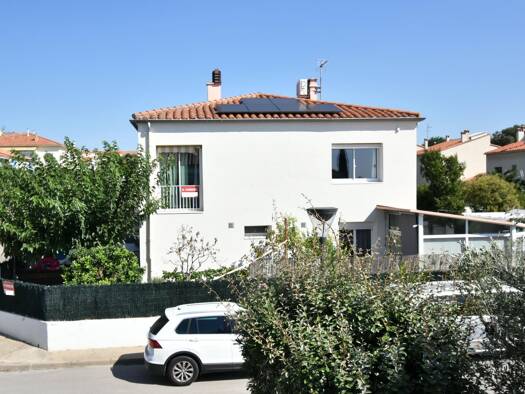 Maison de ville à vendre 300 000 € 7 pièces 5 chambres 148 m² 314 m² de terrain Pierre Droite Saint-Estève 66240