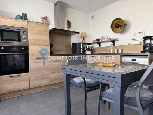 Appartement à vendre 184 000 € 3 pièces 2 chambres 66 m² Avignon 84000