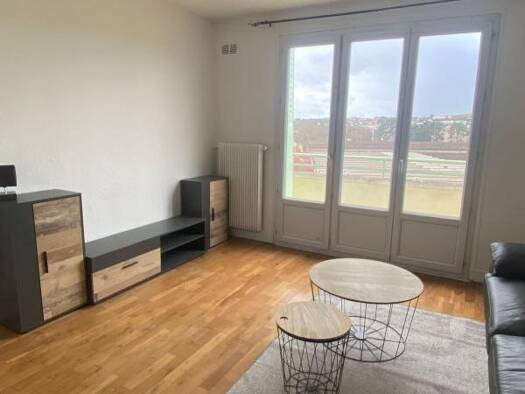 Appartement à louer 670 € 2 pièces 1 chambre 40,3 m² Étage 8/8 Saint Julien-Darnus Auxerre 89000
